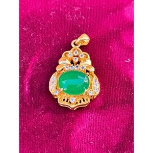 Gold plated silver pendant with jade and crystals